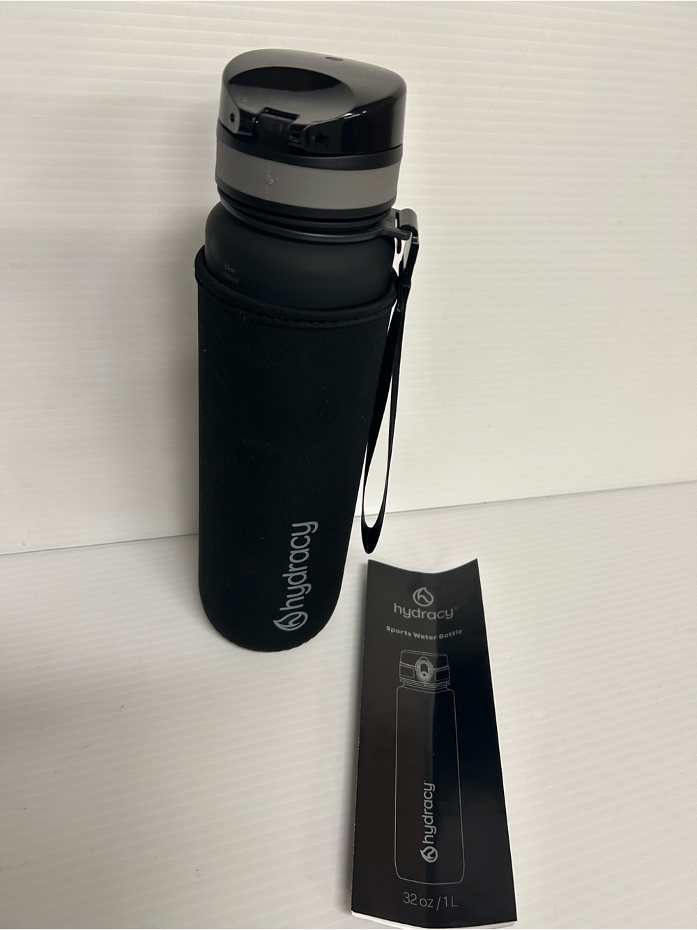 Hydracy Water Bottle with Time Marker Large 32oz BPA Free & No Sweat Sleeve NEW